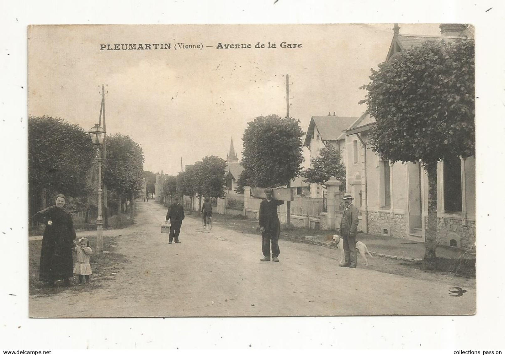 JC, Cp, 86, PLEUMARTIN, Avenue De La Gare, Voyagée 1913 - Pleumartin