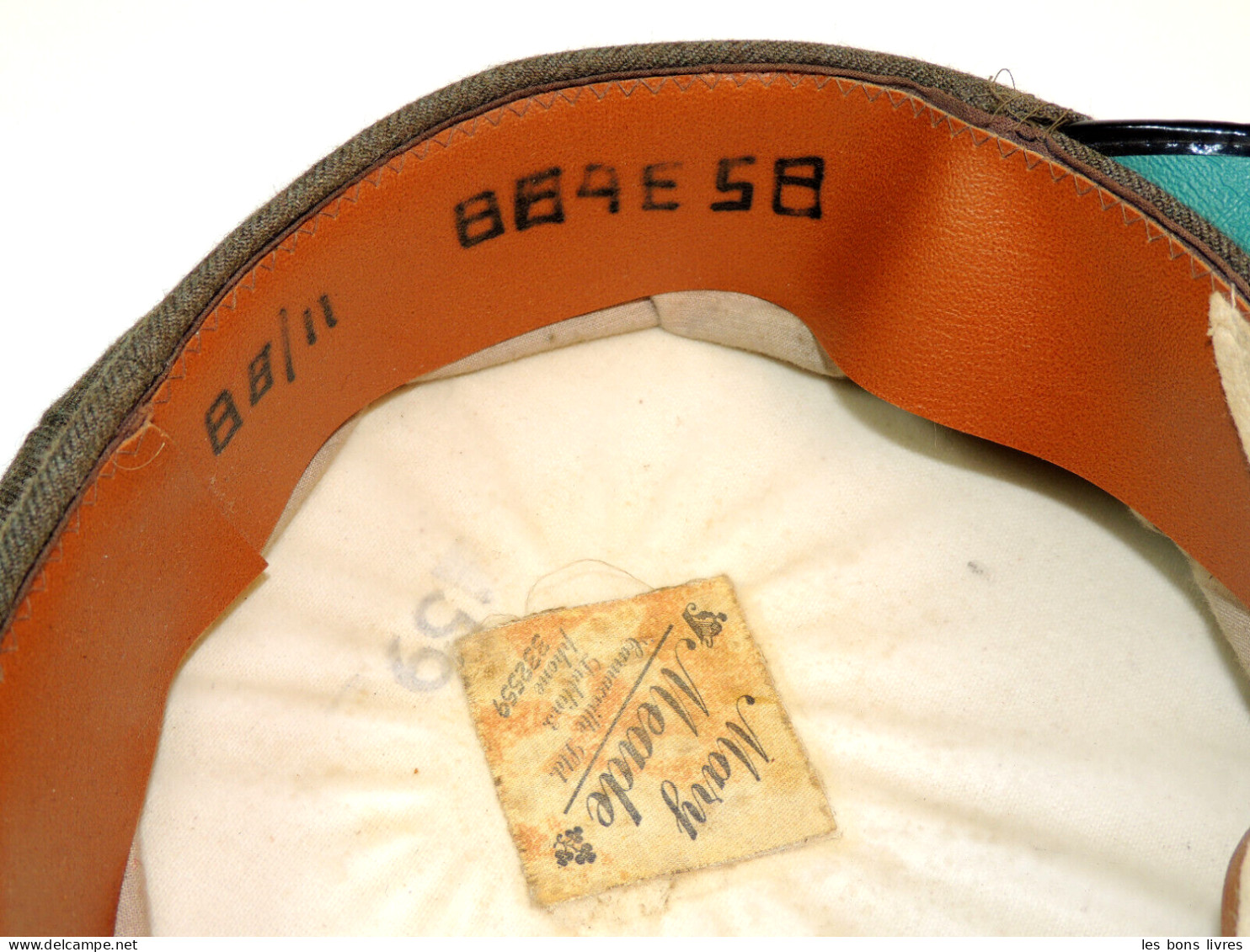 Casquette Militaire Irlandaise 1965/1970 - Casques & Coiffures