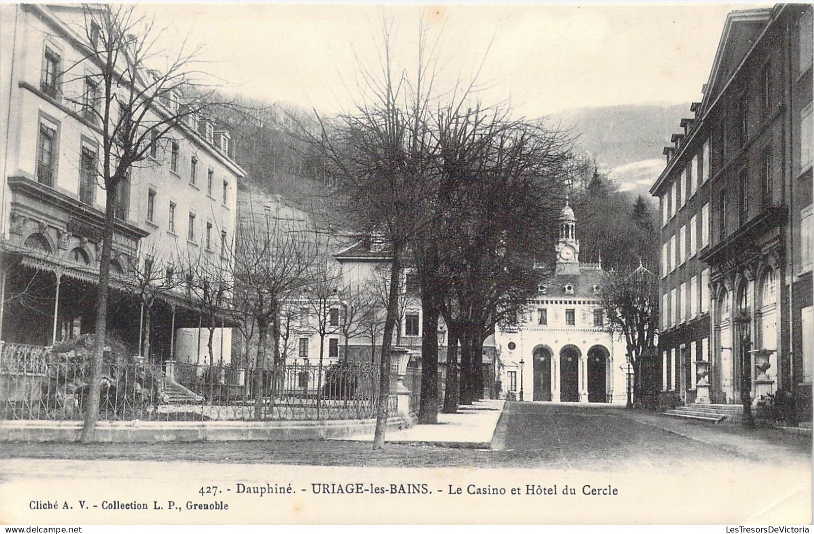 FRANCE - 38 - URIAGE LES BAINS - Le Casino Et Hôtel Du Cercle - Carte Postale Ancienne - Uriage