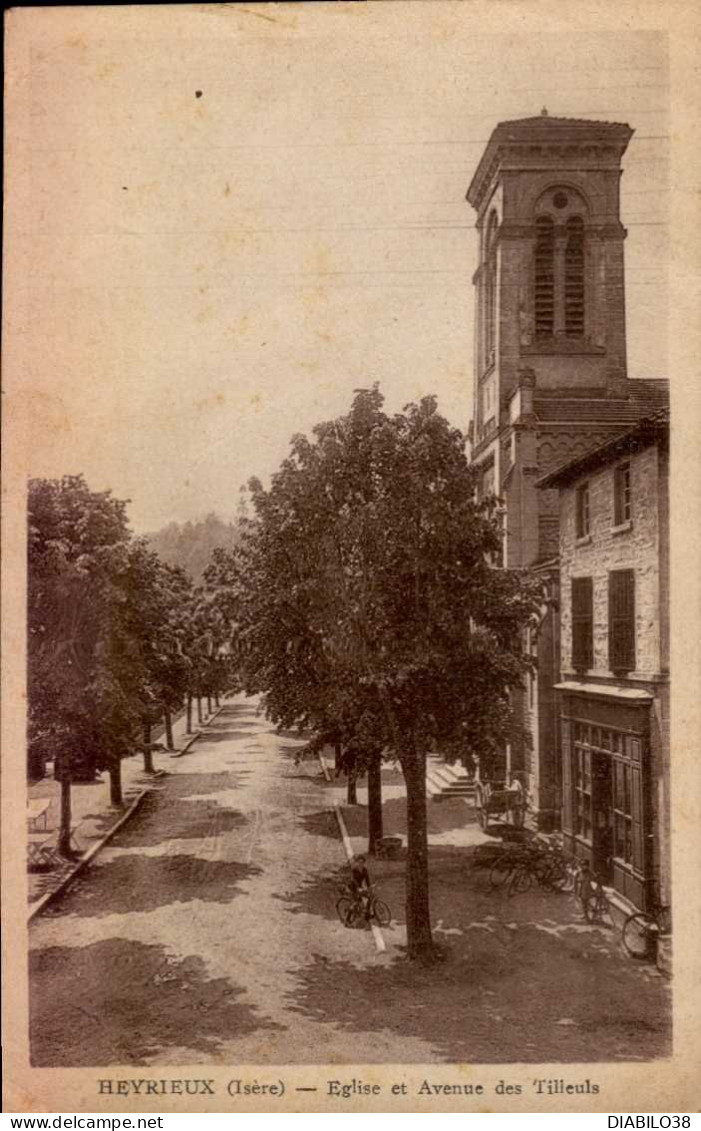 HEYRIEUX  ( ISERE )      EGLISE ET AVENUE DES TILLEULS - Korbach