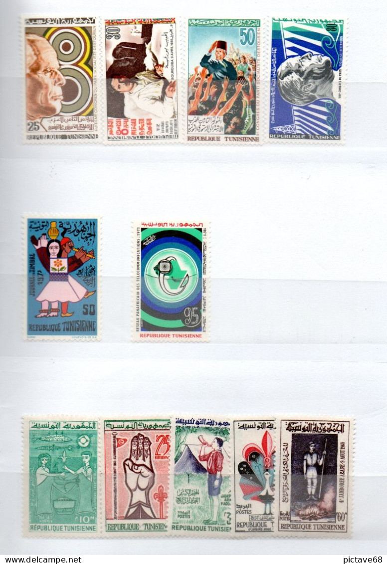 TUNISIE / LOT DE TIMBRES NEUFS DANS CARNET A CHOIX