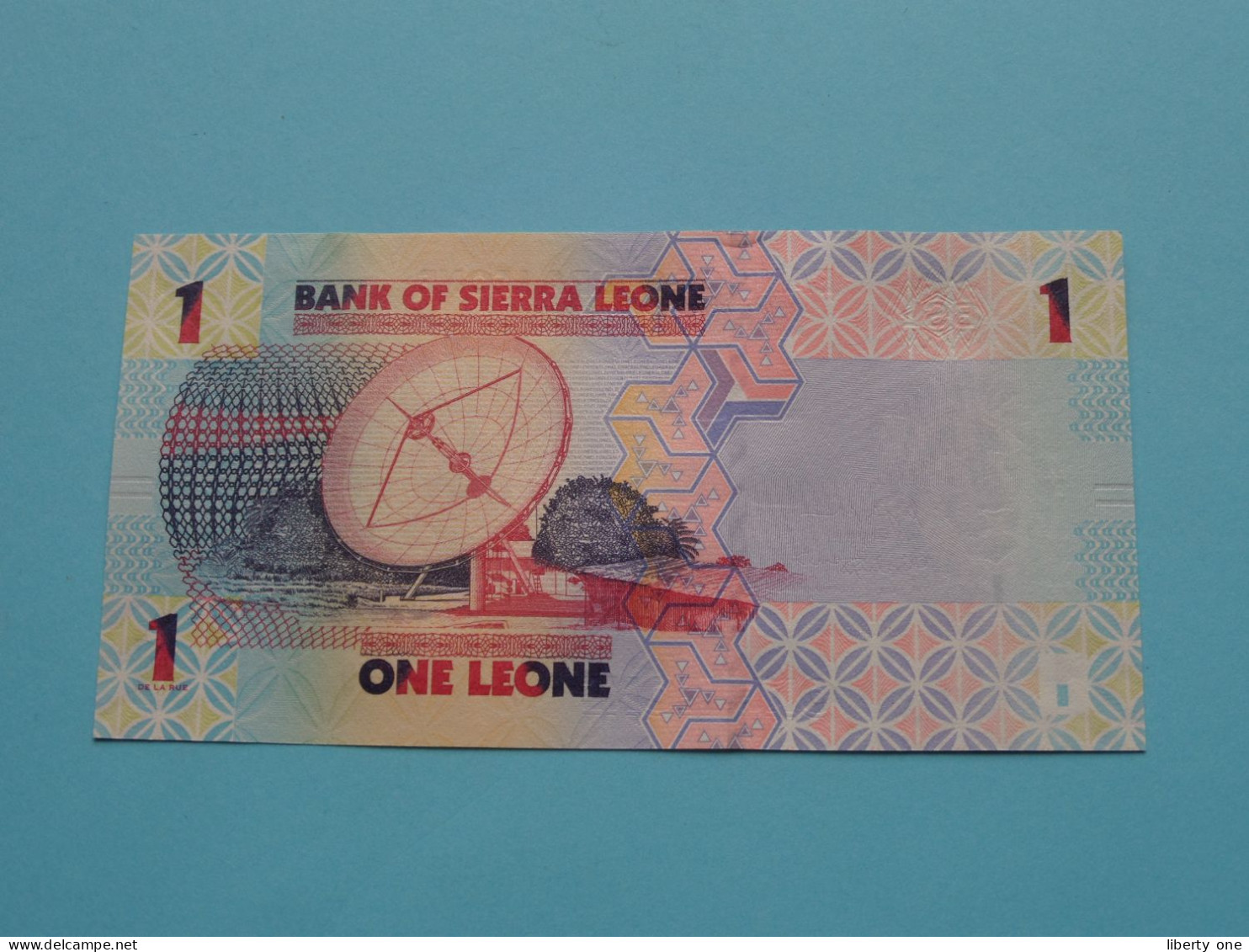 1 ( One ) LEONE ( 27th April 2022 ) Bank Of SIERRA LEONE ( For Grade, Please See Photo ) UNC ! - Sierra Leona