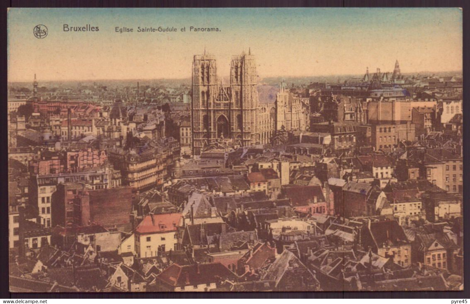 BELGIQUE BRUXELLES EGLISE SAINTE GUDULE ET PANORAMA - Panoramische Zichten, Meerdere Zichten