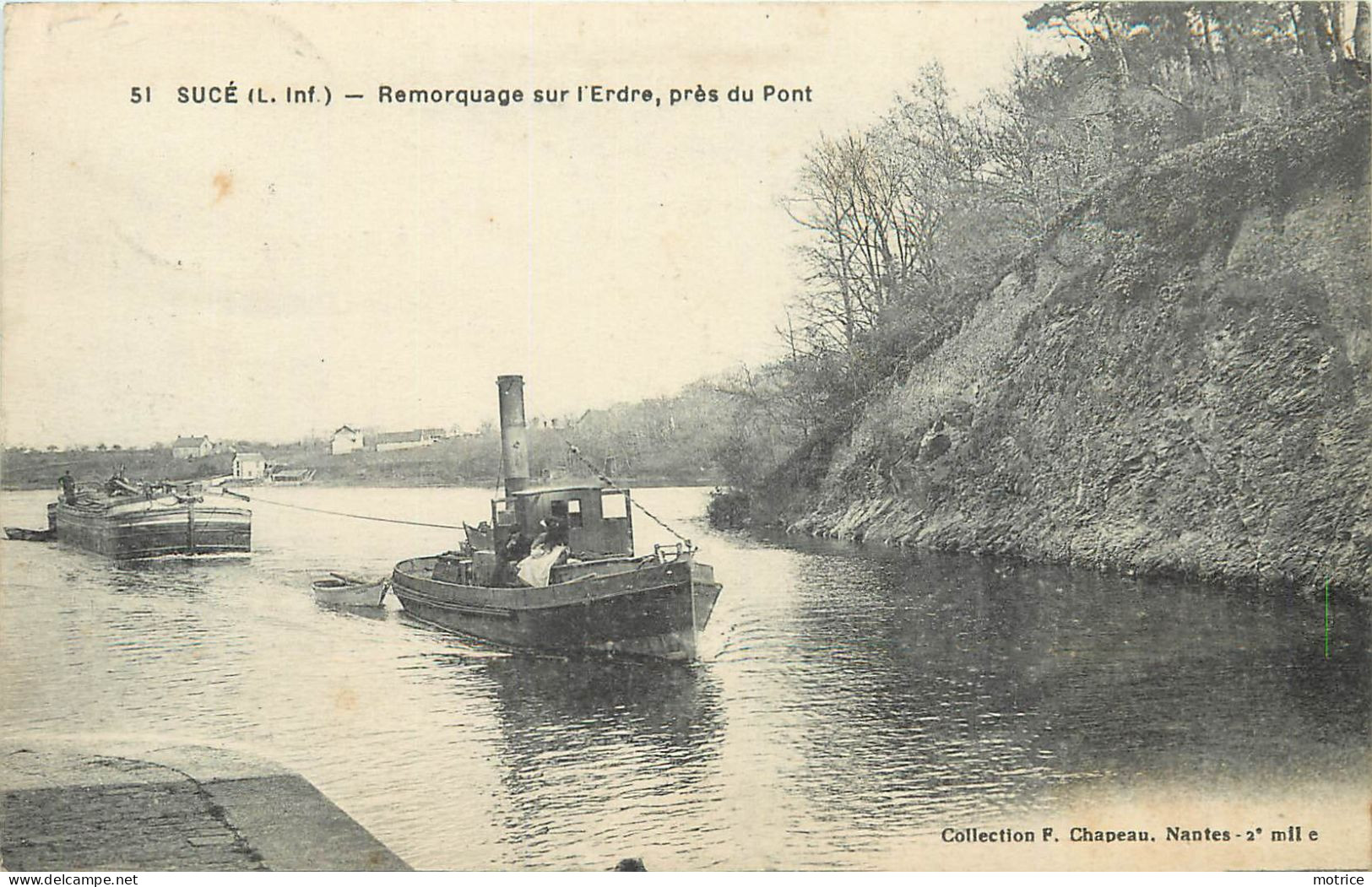 SUCE - Remorquage Sur L'Erdre, Près Du Pont, Une Péniche Et Un Remorqueur. - Péniches