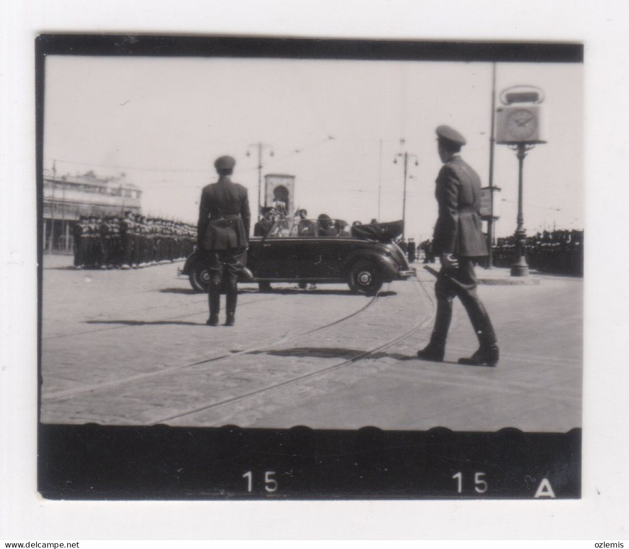 TURKEY,TURKEI,TURQUIE ,ISTANBUL ,TAKSIM ,MILITARY CEREMONY ,,OLD AUTOMOTIVE ,ORGINAL PHOTOCARD - Taxis & Huurvoertuigen