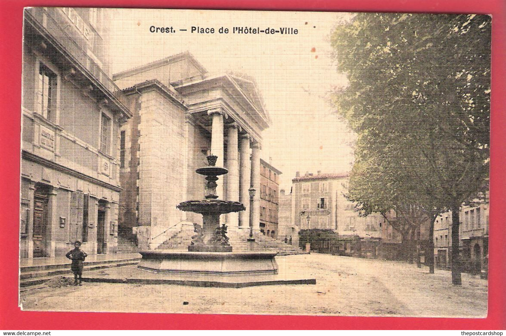 CPA DE CREST (26) - LA PLACE DE L' HOTEL DE VILLE  DROME - Crest