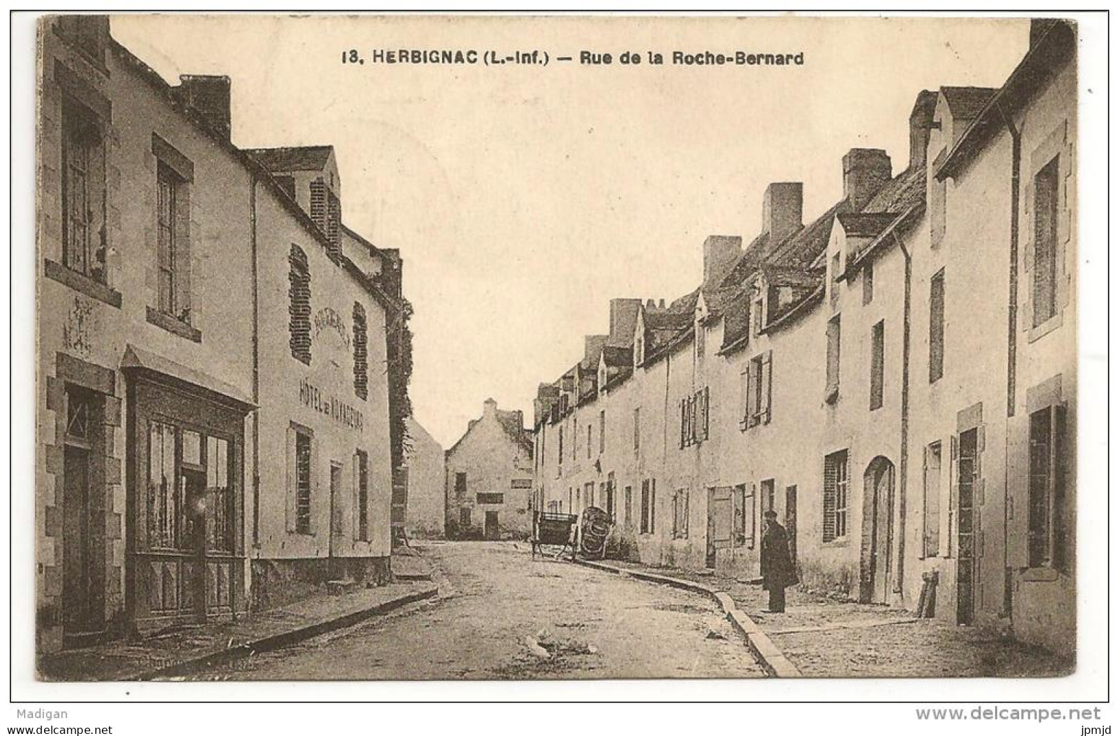 44 - HERBIGNAC (L.-Inf.) - Rue De La Roche-Bernard - Ed. F. Chapeau N° 13 - 1931 - Herbignac