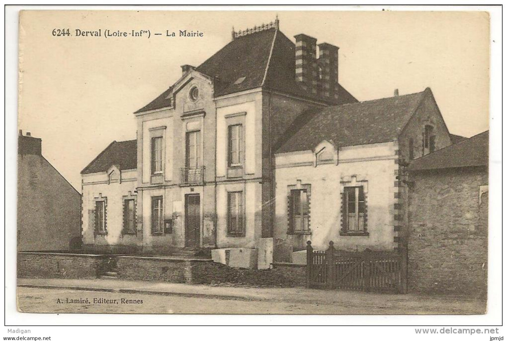 44 - Derval (Loire-Infre) - La Mairie - Ed. A. Lamiré N° 6244 - Derval