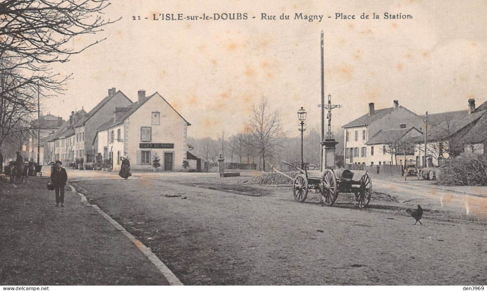 L'ISLE-sur-le-DOUBS (Doubs) - Rue Du Magny - Place De La Station - La Croix, Lampadaire - Isle Sur Le Doubs