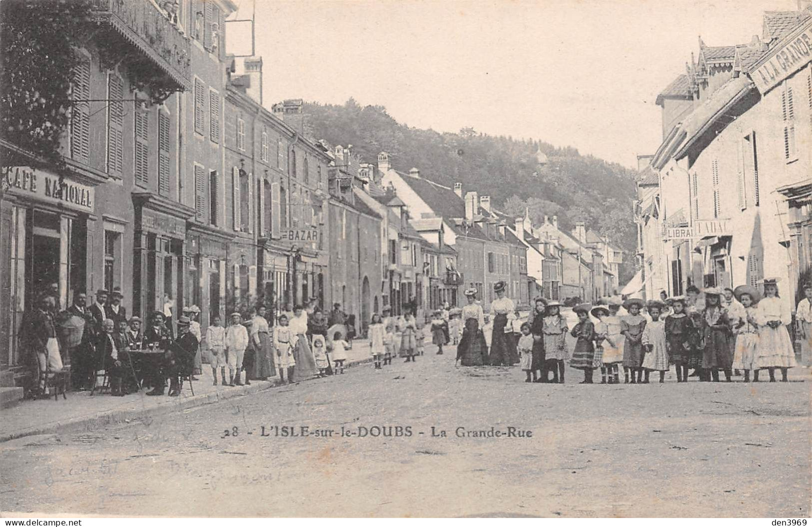 L'ISLE-sur-le-DOUBS (Doubs) - La Grande Rue - Café National - Tirage N&B - Isle Sur Le Doubs