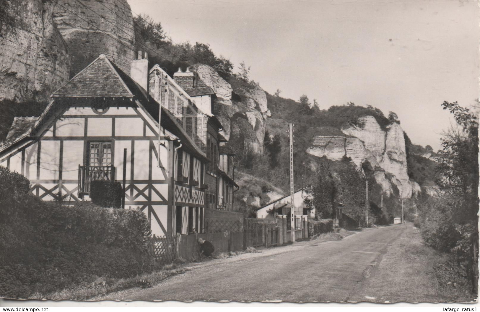 Elbeuf Route Des Roches - Fontaine Le Dun