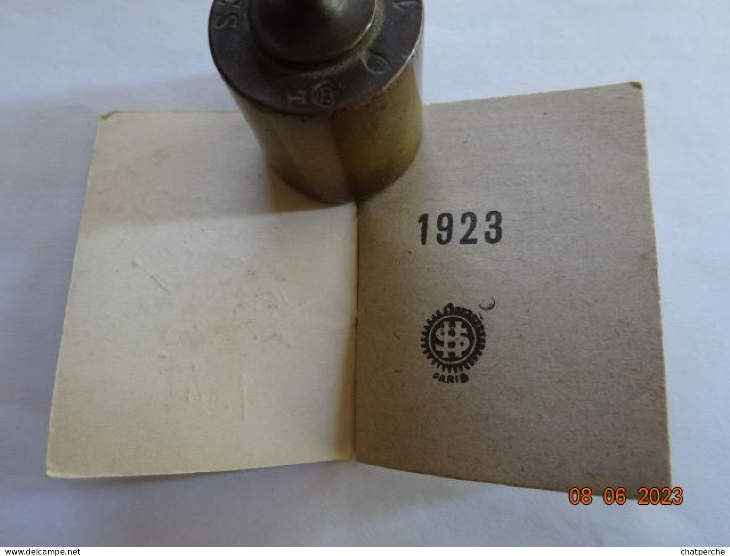 CALENDRIER ANNEE 1923 PAYSAGE BOUQUET FLEURS - Petit Format : 1921-40