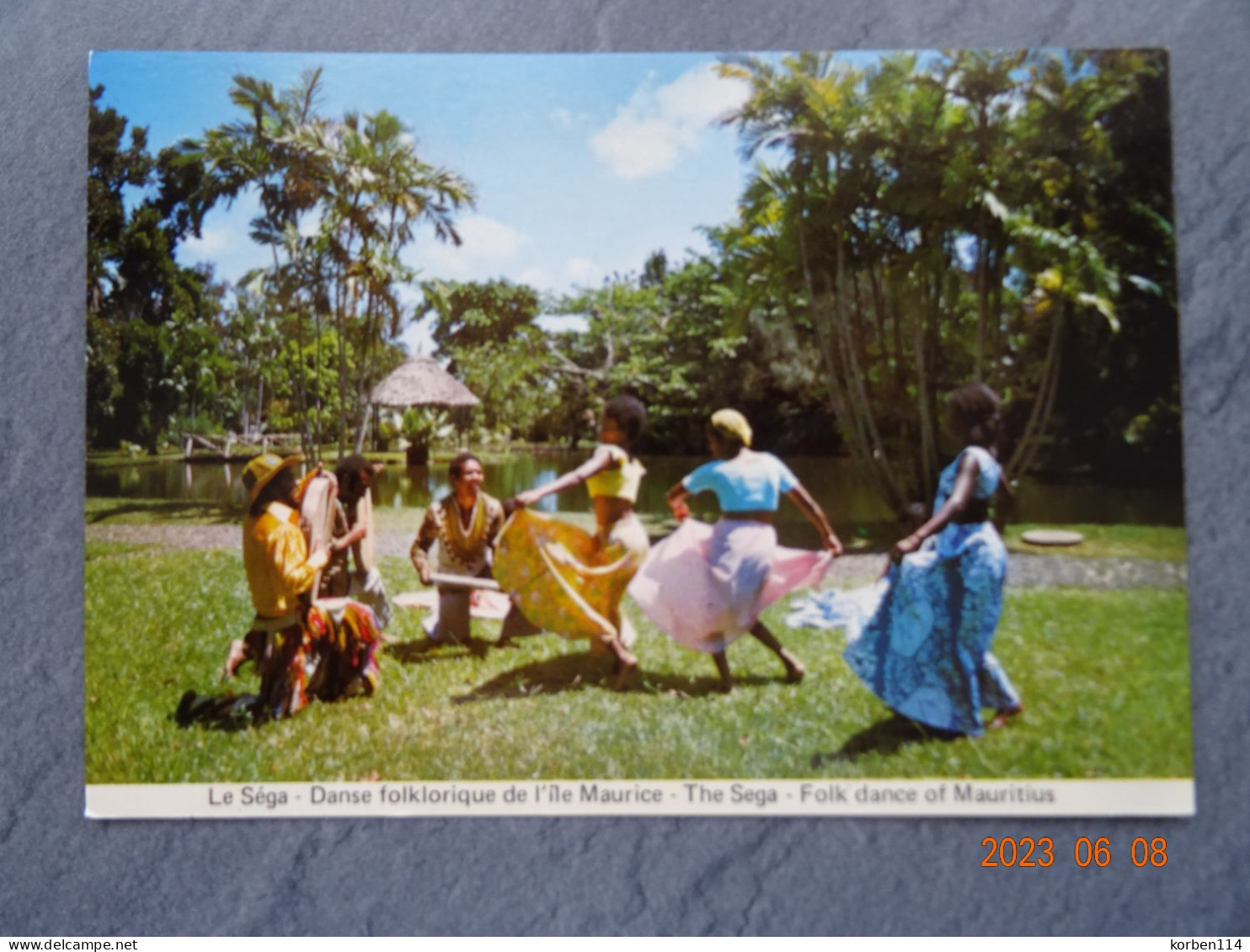 LE SEGA  DANSE FOLKLORIQUE DE L'ILE MAURICE - Maurice