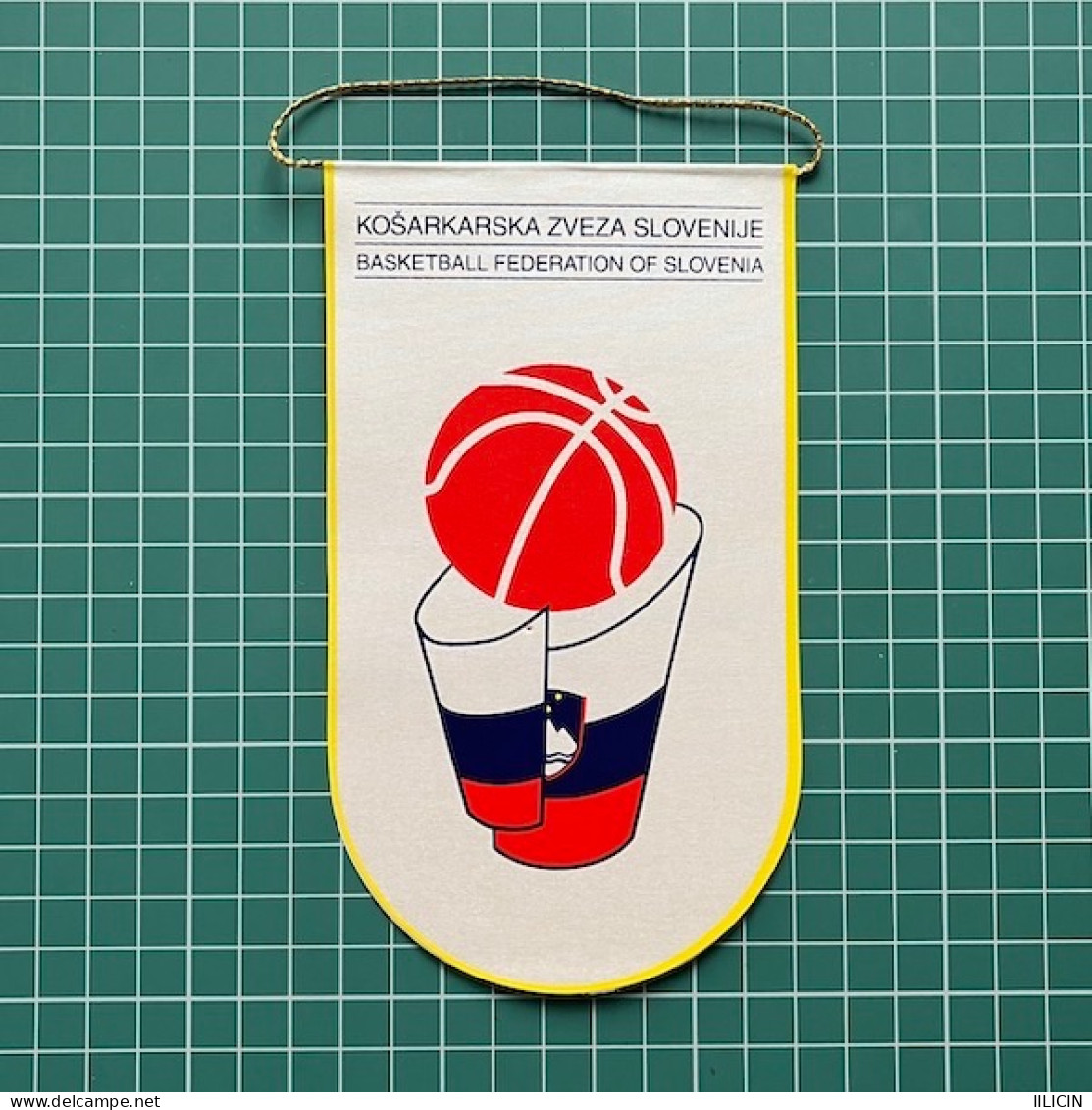 Flag Pennant Banderín ZA000608 - Basketball Slovenia Federation Association Union - Habillement, Souvenirs & Autres