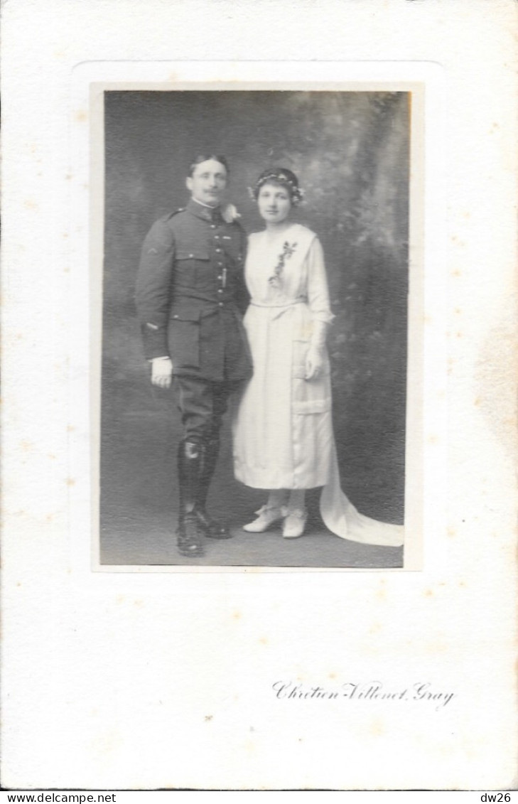 Photo Cartonnée Gabriel Elig (en Militaire) Avec Sa Femme - Photographe Chrétien-Vittenet à Gray - Geïdentificeerde Personen