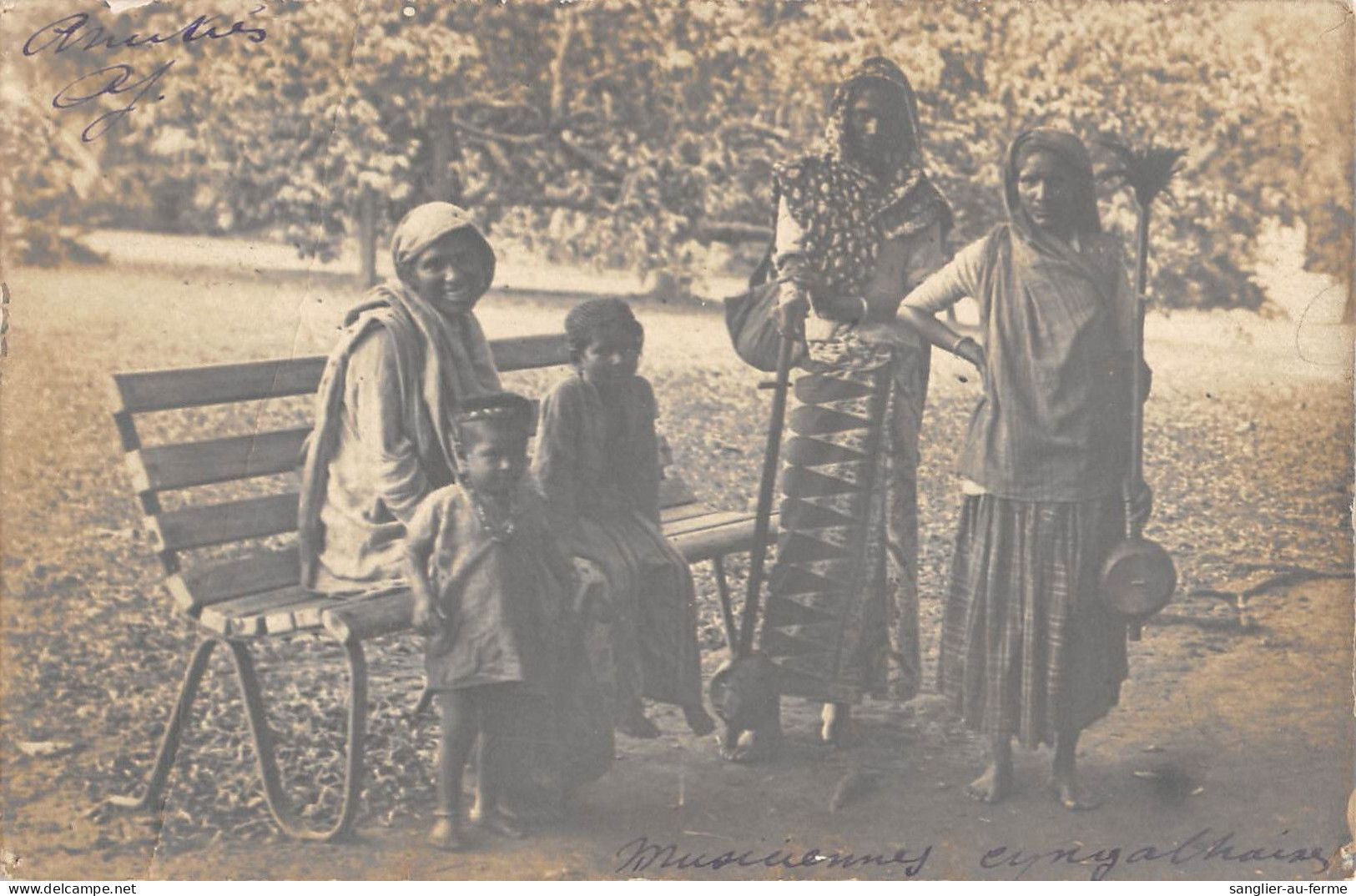 CPA INDE CARTE PHOTO MUSICENNES CYNGYALAISES - India