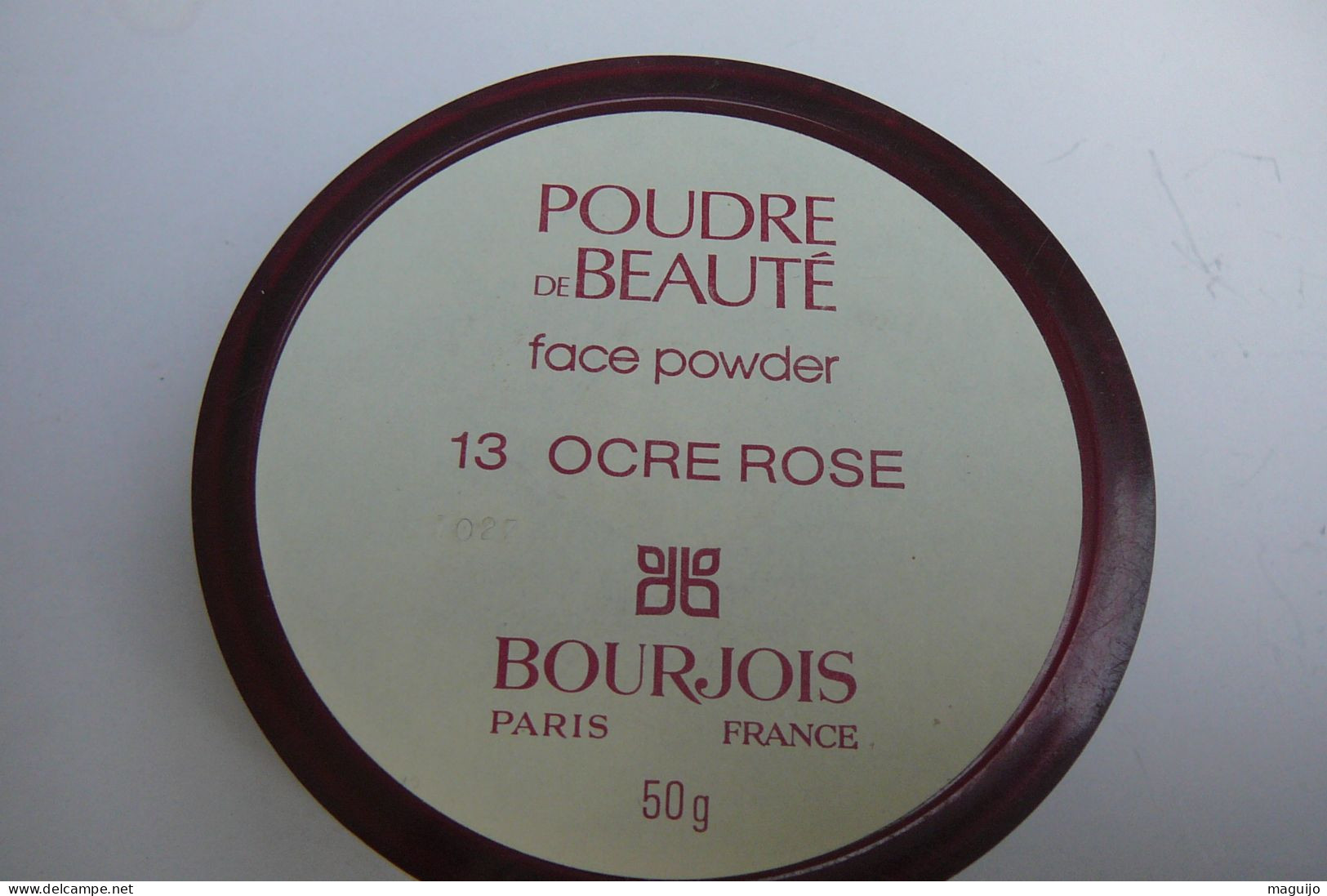 BOURJOIS :BOITE DE POUDRE OCRE ROSE  PLEINE  50 Gr  LIRE ET VOIR !! - Ohne Zuordnung