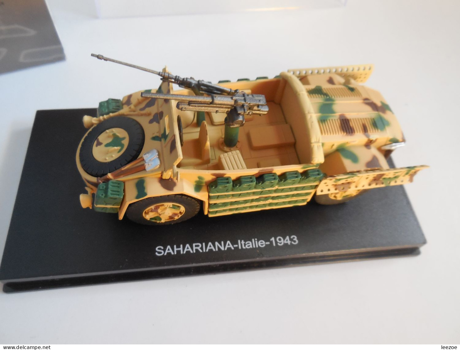 ATLAS Véhicules et blindés HUMBER ARMOURED CAR MK IV et SAHARIANA série limitée 645/2000