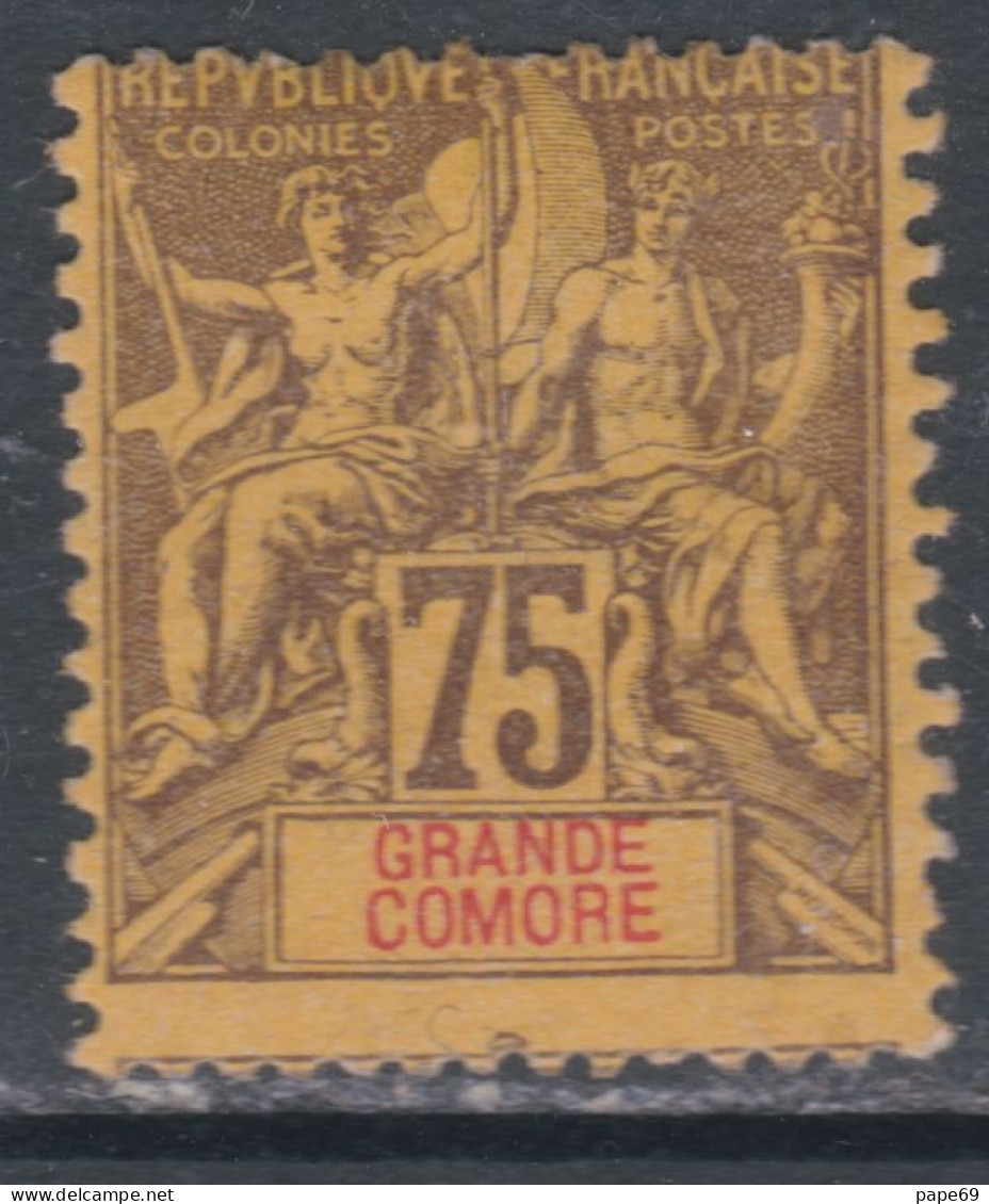 Grande Comore N° 12 X Type Groupe 75 C. Violet Sur Jaune Trace De Charnière Sinon TB - Nuovi
