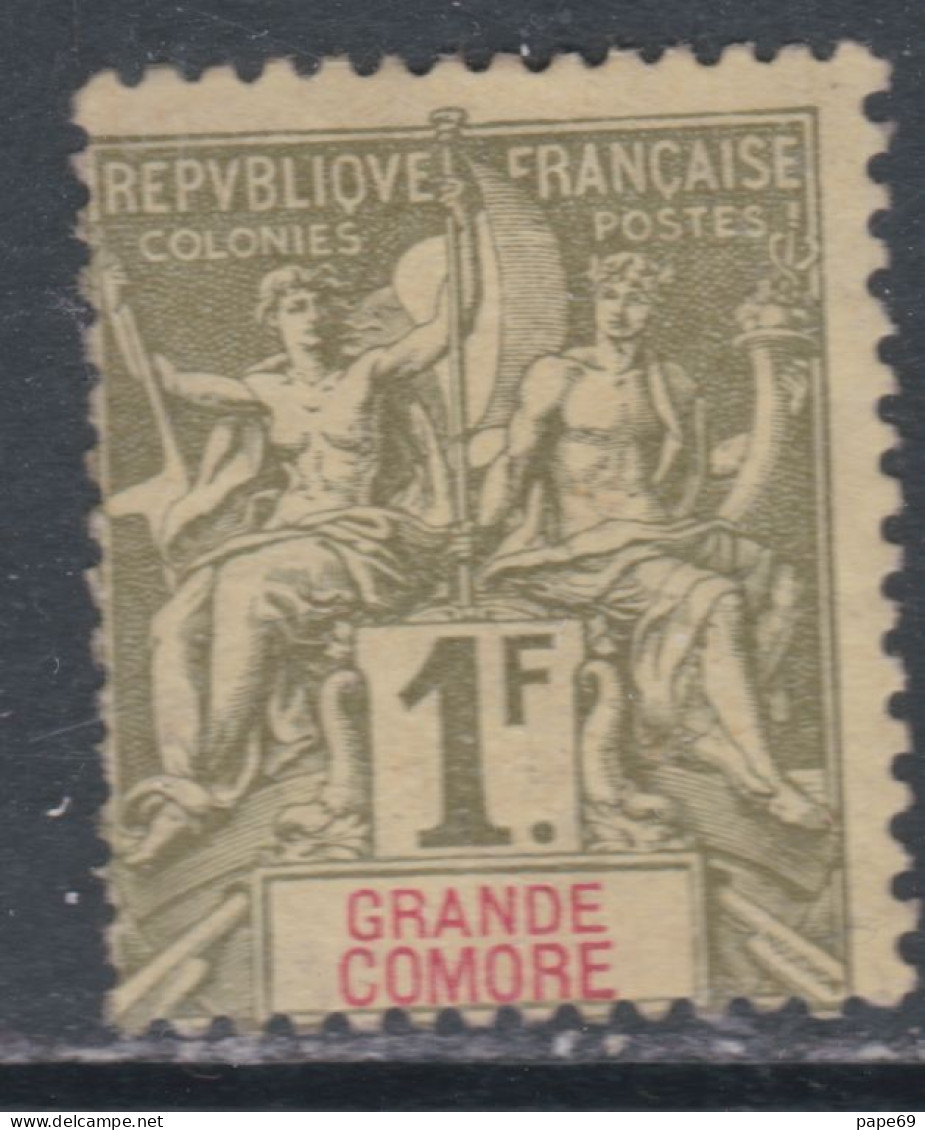 Grande Comore N° 13 X Type Groupe 1 F. Olive Trace De Charnière Sinon TB - Unused Stamps