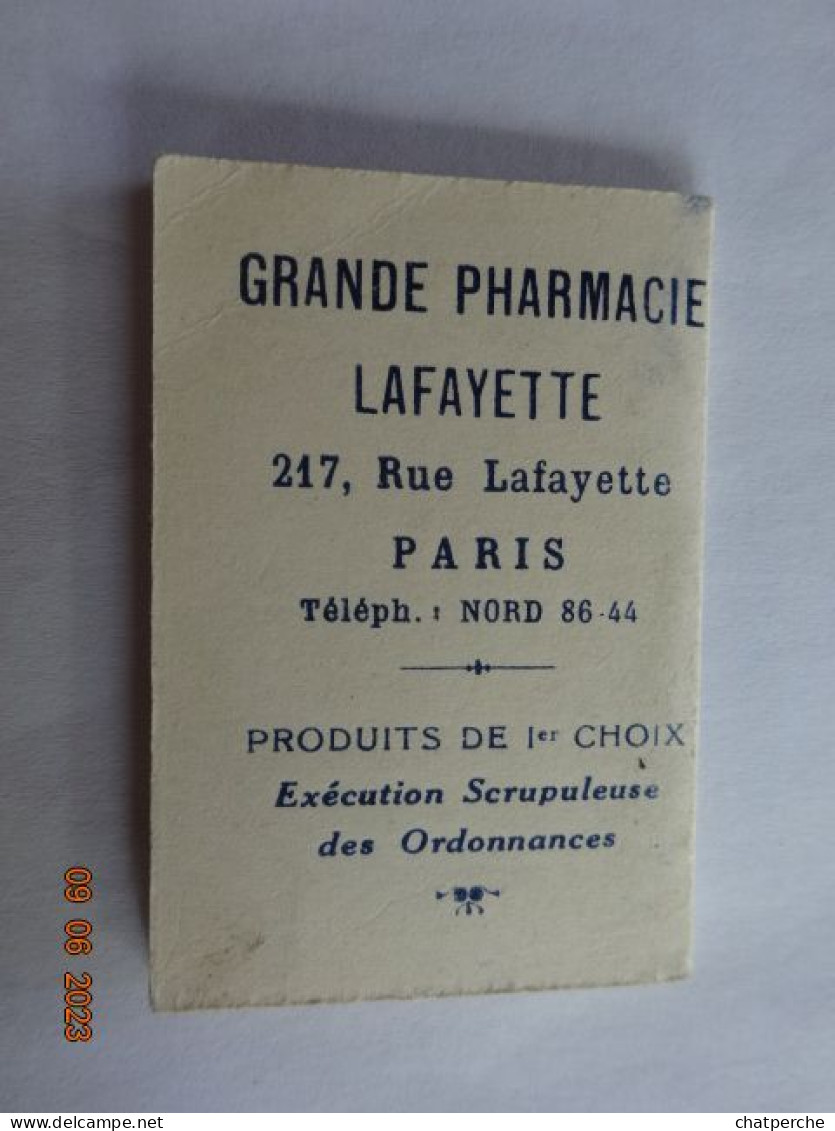 CALENDRIER  1938 COUPLE SE PROMENANT PUBLICITE GRANDE PHARMACIE  LAFAYETTE PARIS - Petit Format : 1921-40