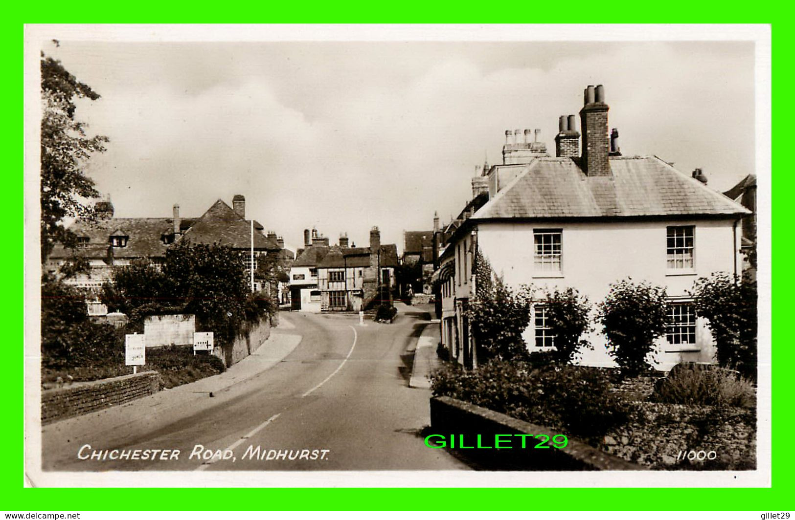MIDHURST, SUSSEX, UK - VIEW OF CHICHESTER ROAD - TRAVEL IN 1953 -  REAL PHOTOGRAPH - - Chichester