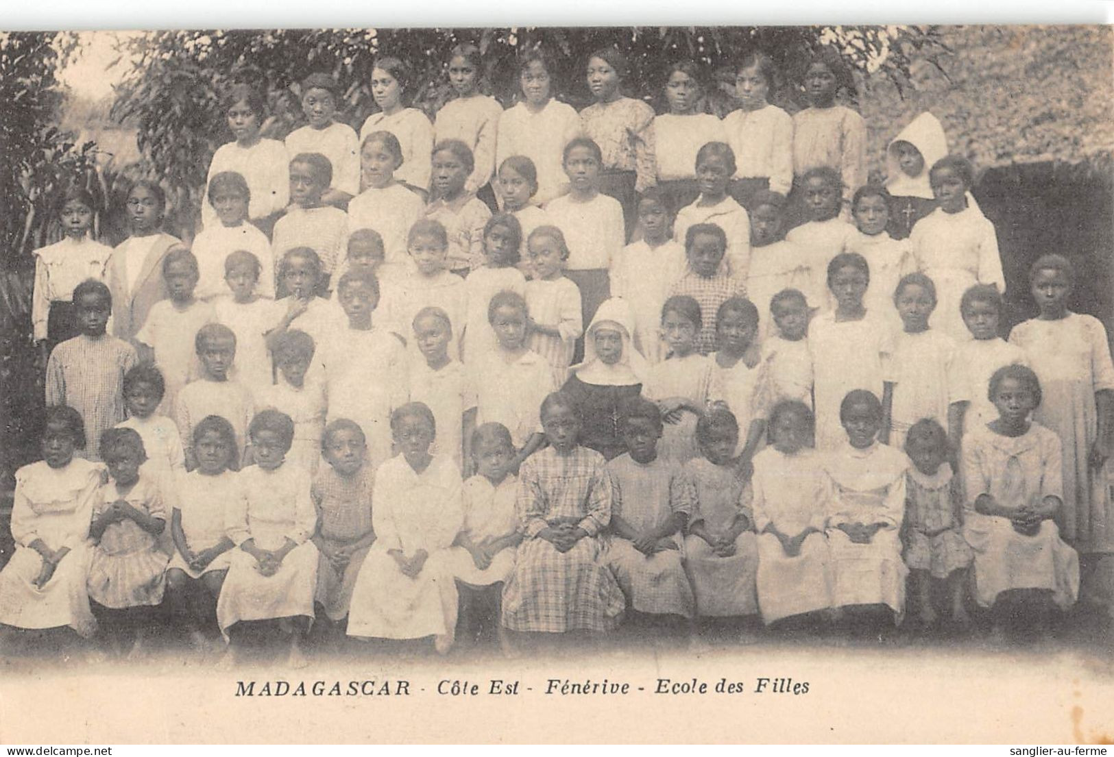 CPA MADAGASCAR COTE EST FENERIVE ECOLE DES FILLES - Madagascar