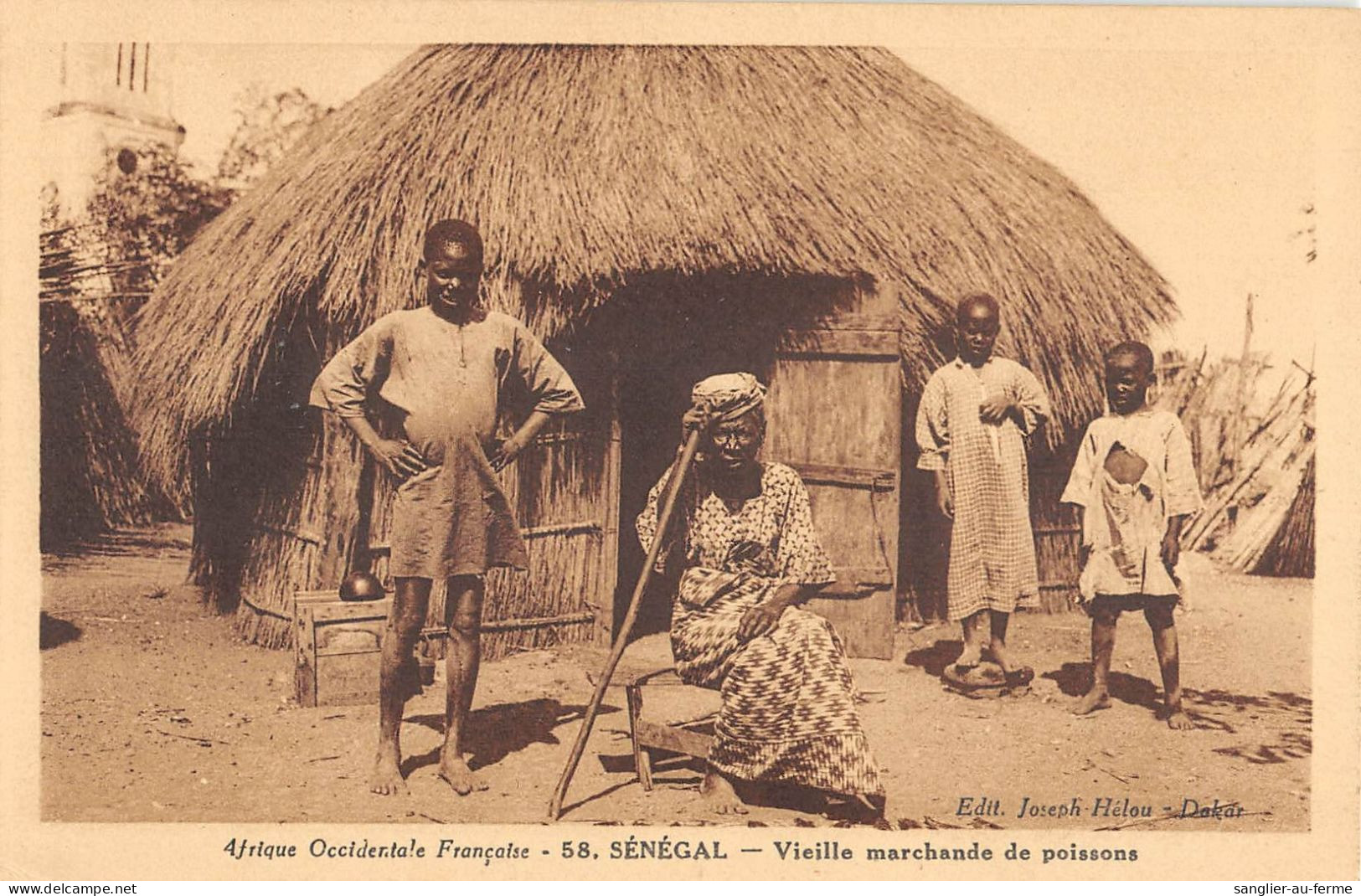 CPA SENEGAL VIEILLE MARCHANDE DE POISSONS - Sénégal