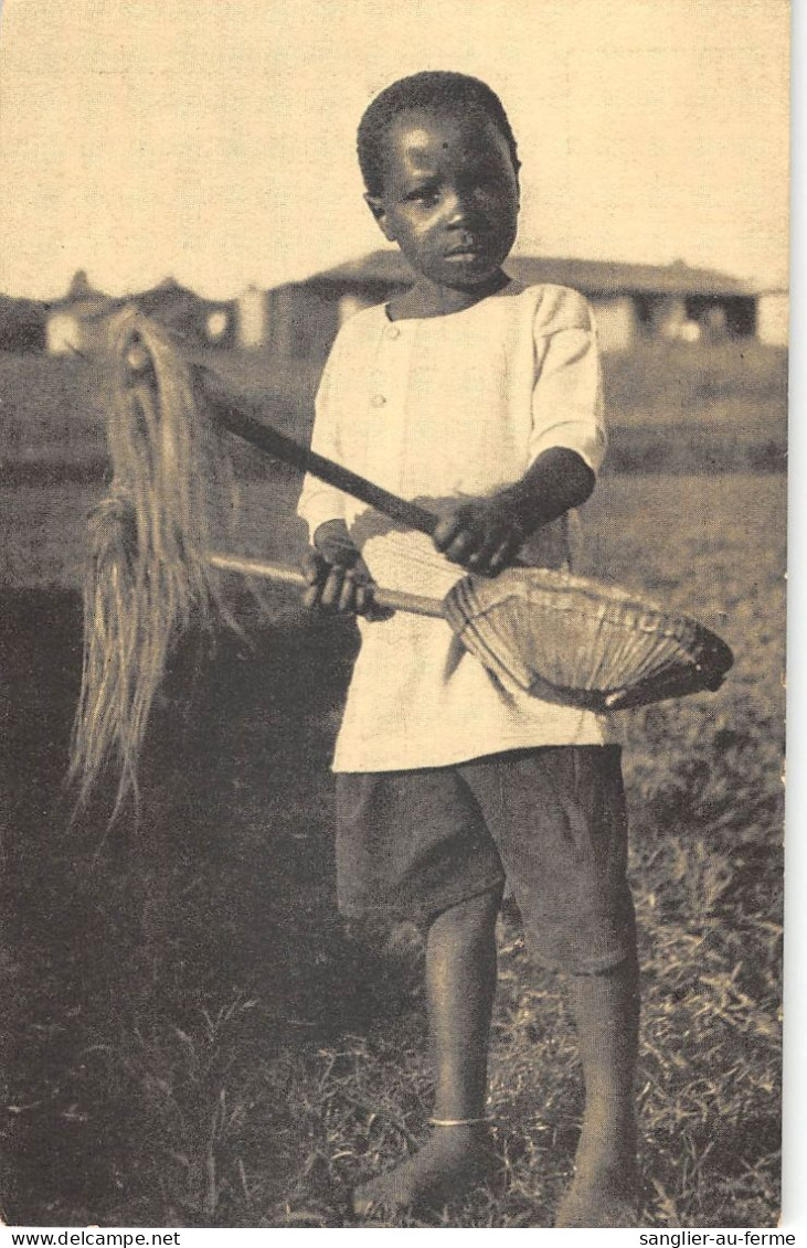 CPA OUGANDA UGANDA THE YOUNG MUSICIAN - Oeganda