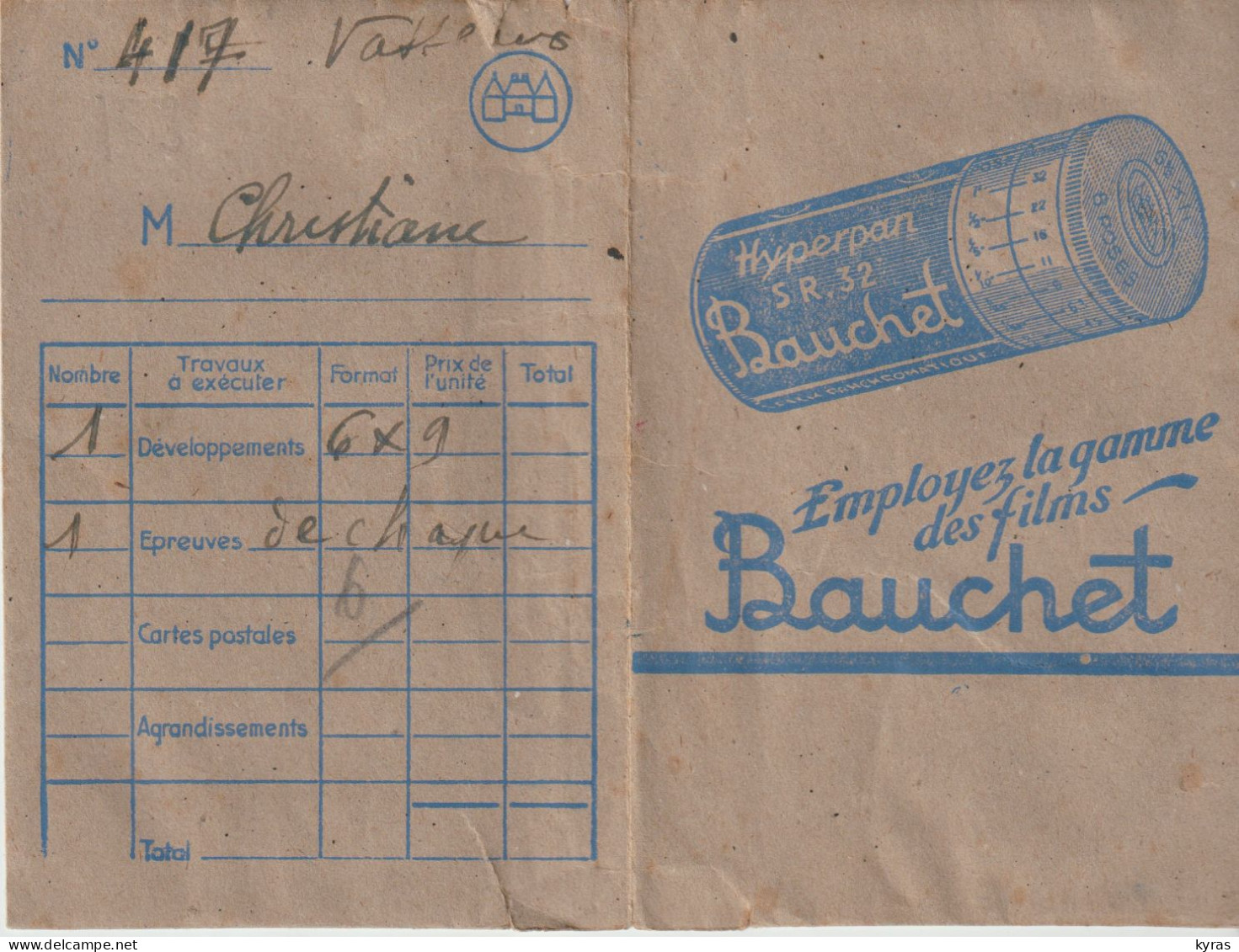 Pochette De Photos "Employez La Gamme Des Films (Pellicules) BAUCHET" (Fermée : 9x13,5 Cm / Ouverte 13,5x 18 Cm) - Bobinas De Cine: 35mm - 16mm - 9,5+8+S8mm