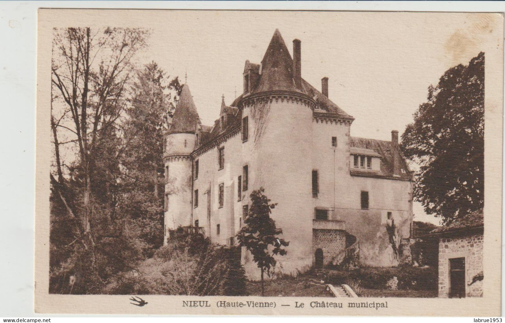 Neuil -Le Château Municipal -  (F.9852) - Nieul