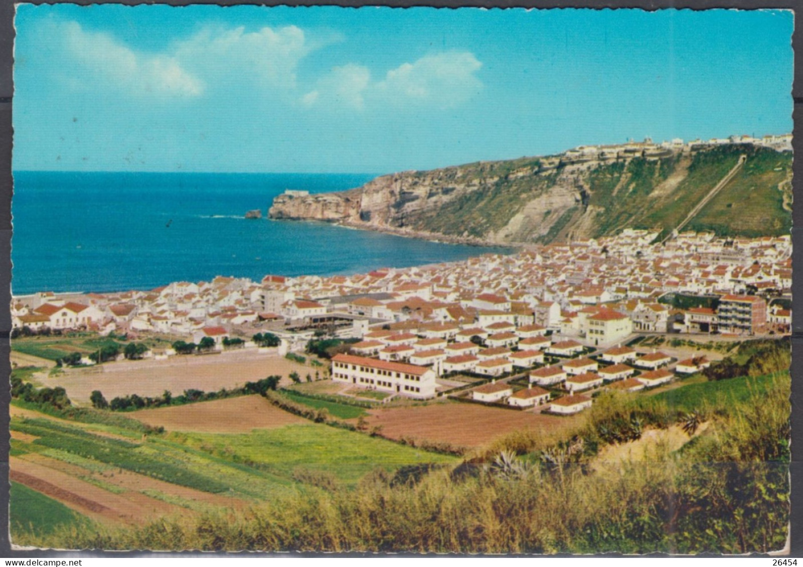 Portugal Lot De 2 CPM  Avec Paires 2.50 S  Castelo V. Da.Feira  Année 1976 De NAZARE - Briefe U. Dokumente