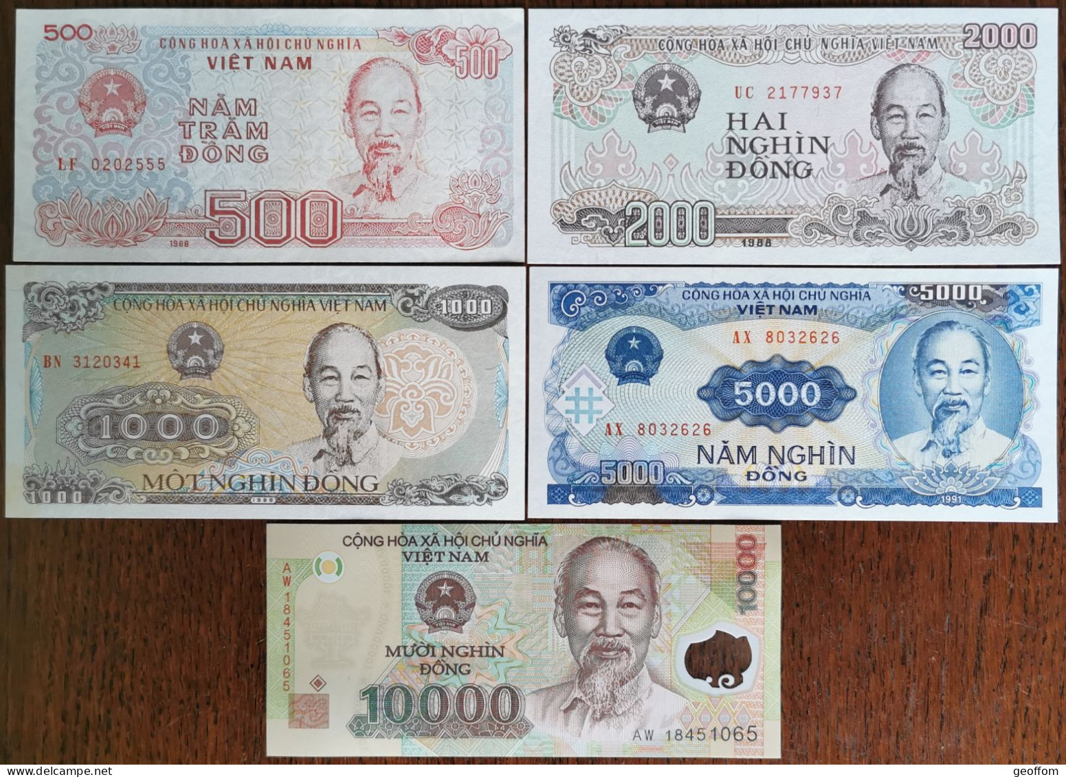 Lot 5 Billets Unc VIETNAM De 500 à 10.000 Dong 1988 à 2018 (10000 En Polymer) - Viêt-Nam