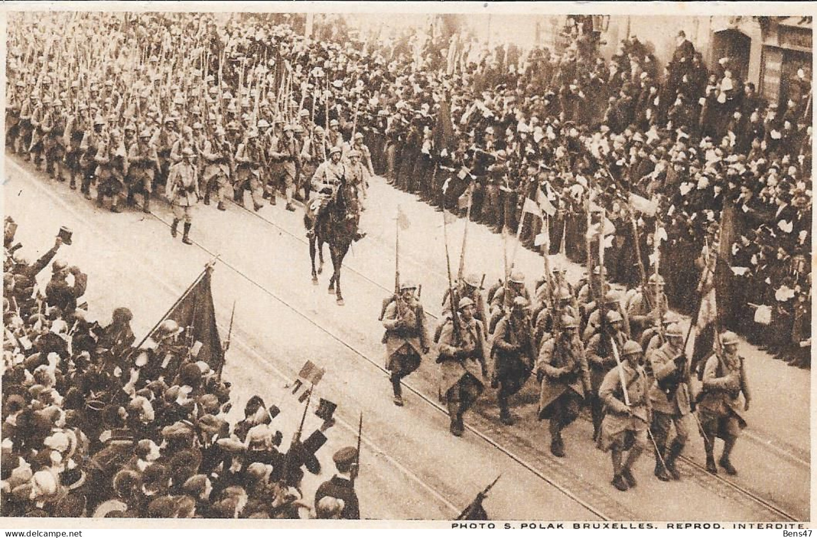 Bruxelles Militaire Le Drapeau Français -pas Envoyé - Fêtes, événements