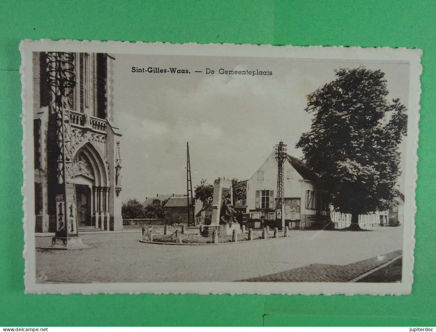 Sint-Gillis-Waas De Gemeenteplaats - Sint-Gillis-Waas