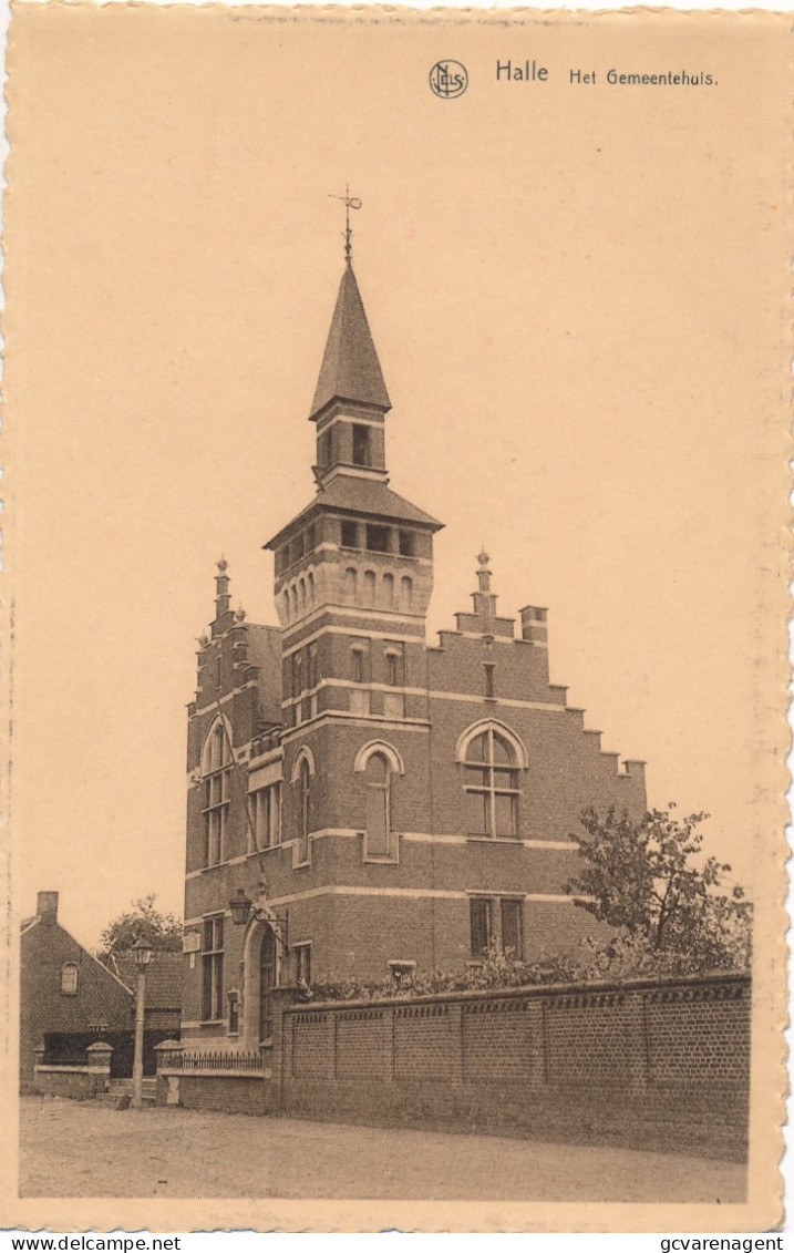 HALLE  HET GEMEENTEHUIS          2 SCANS - Zoersel