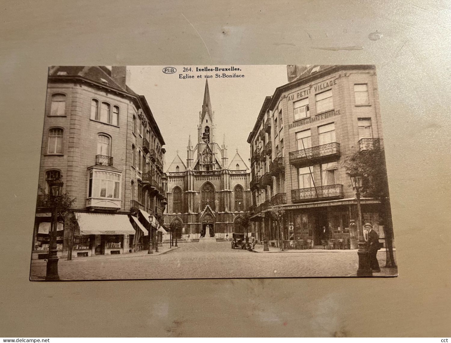 Ixelles  Bruxelles   Eglise Et Rue St-Boniface - Elsene - Ixelles