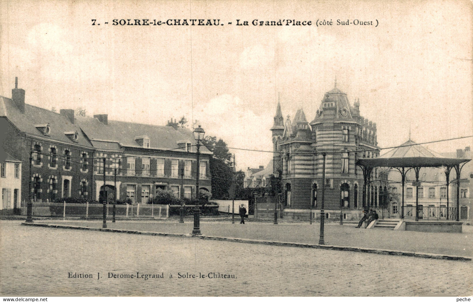 N°105024 -cpa Solre Le Château -la Grand'place- - Solre Le Chateau