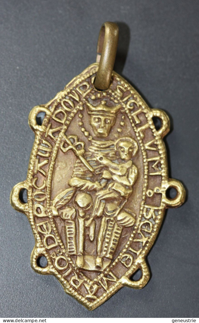 Pendentif Médaille Religieuse Médaillon "Sportelle - Notre-Dame De Roc-Amadour / Insigne Des Pélerin De Rocamadour" - Religión & Esoterismo