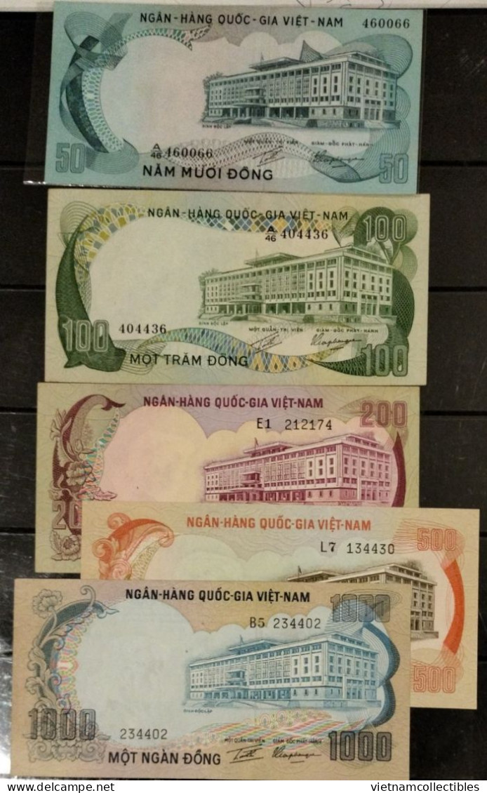 Completed collection of 36 South Viet Nam mostly UNC banknote notes using in Vietnam 1951 - 1975  /