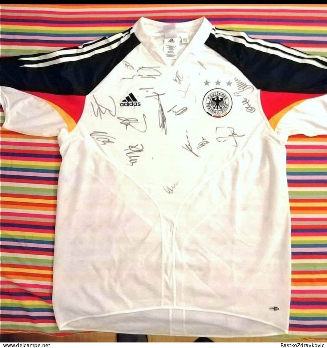 FOOTBALL+DEUTCHLAND+Deutsche Fußballnationalmannschaf+ORIGINAL SIGNED BY PLAYERS+OLIVER KAHN+ GERMAN TEAM+SHIRT - Autogramme