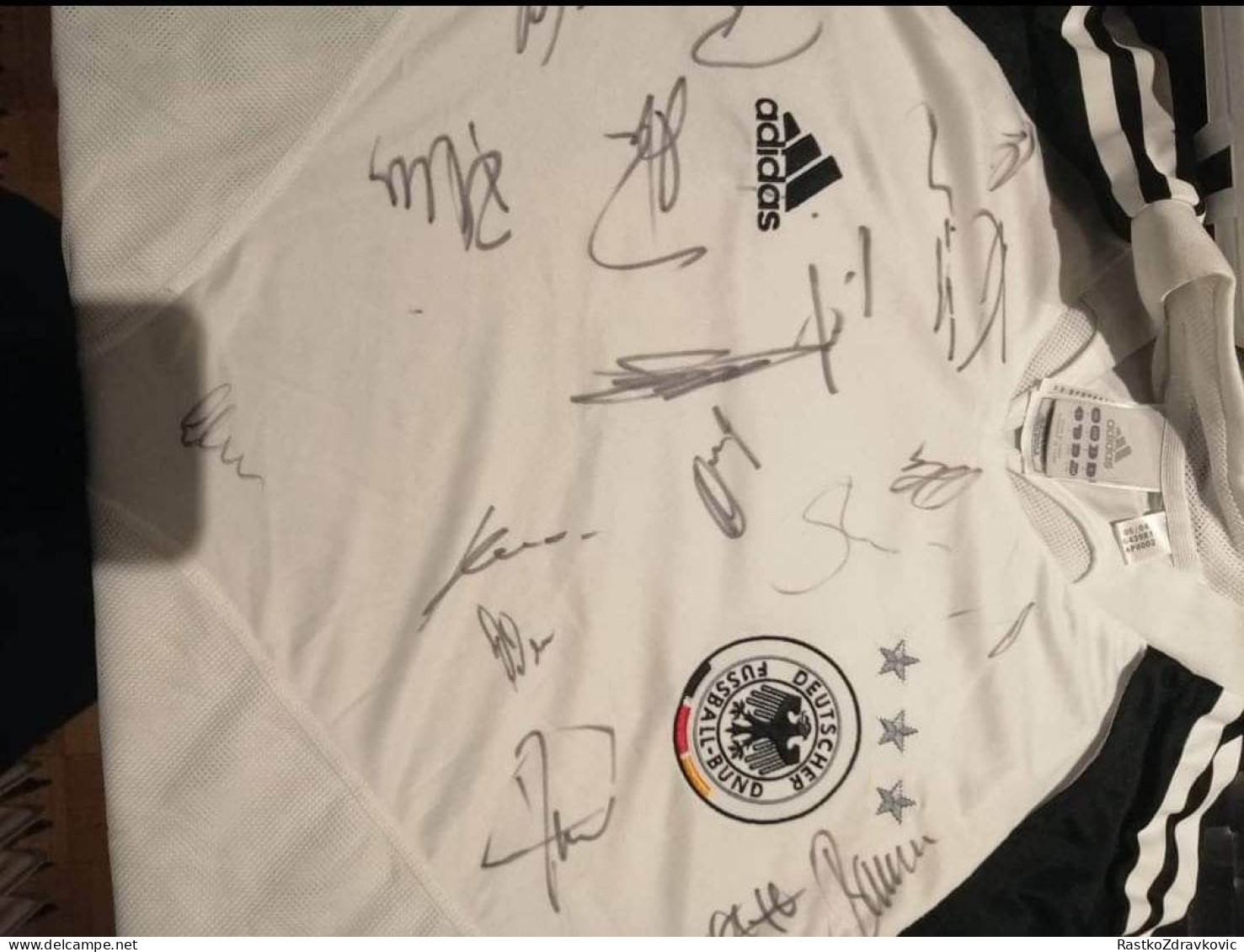 FOOTBALL+DEUTCHLAND+Deutsche Fußballnationalmannschaf+ORIGINAL SIGNED BY PLAYERS+OLIVER KAHN+ GERMAN TEAM+SHIRT - Autogramme