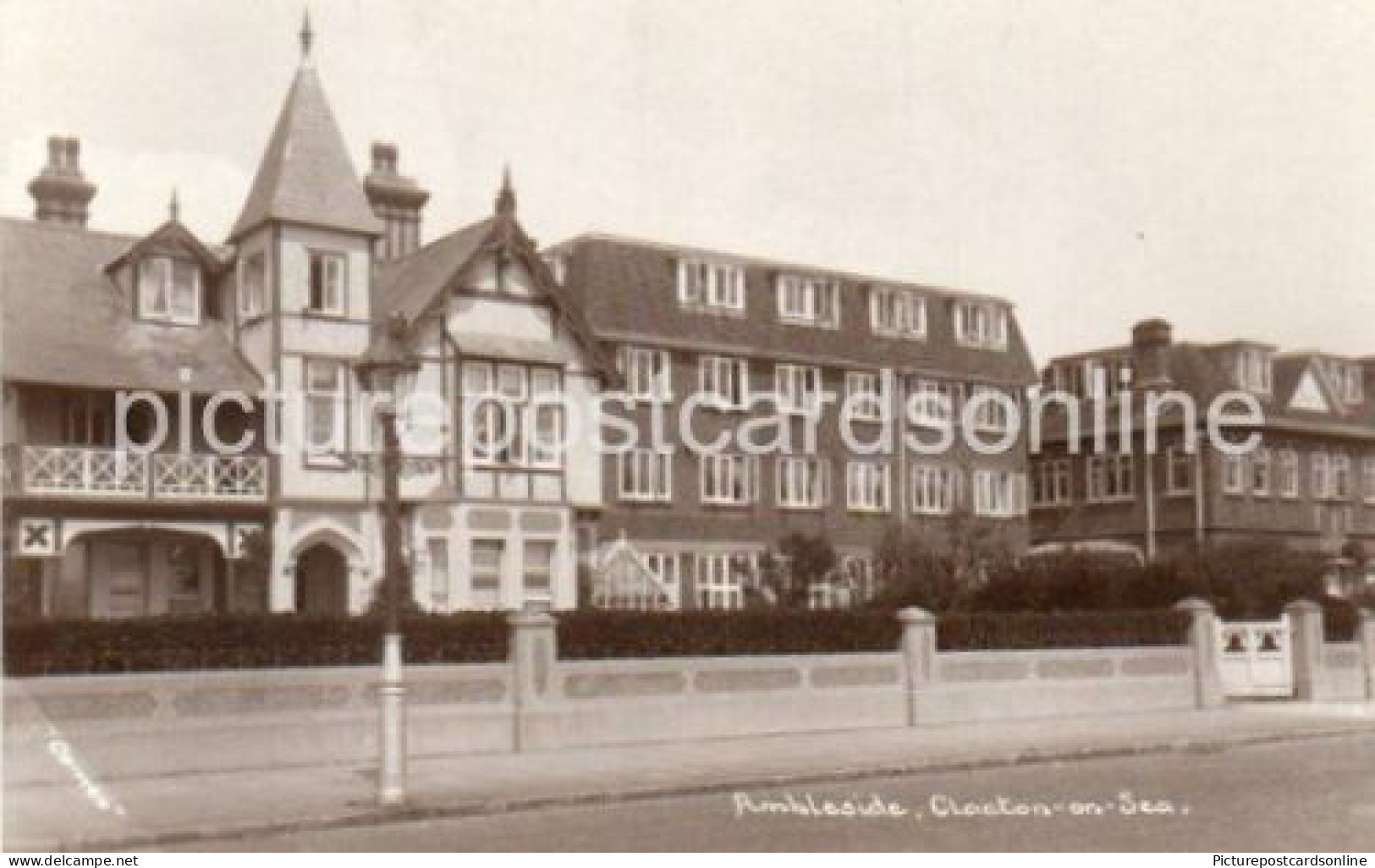 AMBLESIDE CLACTON ON SEA OLD R/P POSTCARD ESSEX - Clacton On Sea