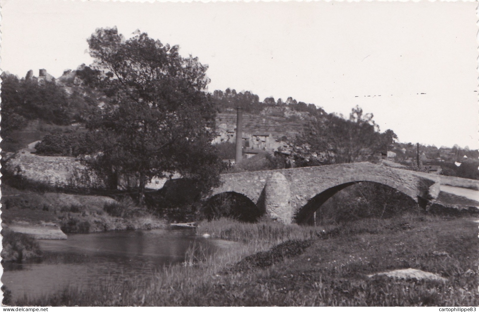 VAR 83 SALERNES LE PONT DU GOURGARET - Salernes