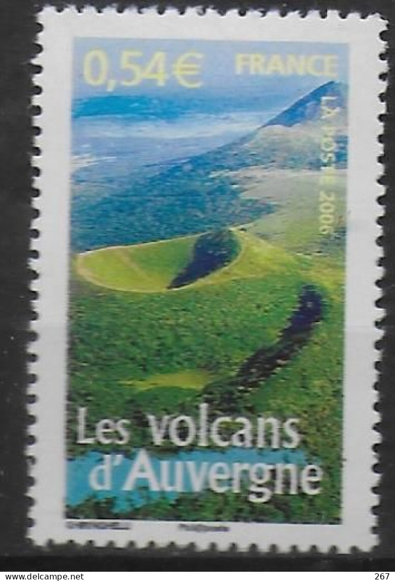 FRANCE N° 3945 * *  Les Volcans D Auvergne - Volcanos