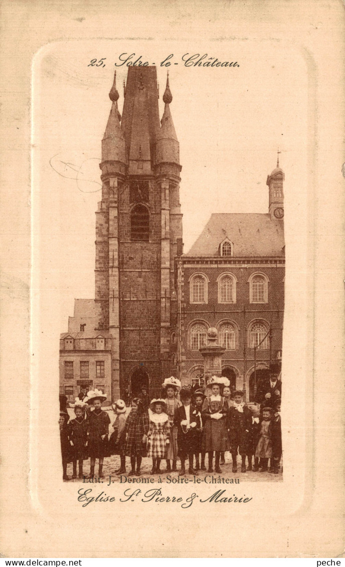 N°105050 -cpa Solre Le Château -église St Pierre Et Mairie- - Solre Le Chateau