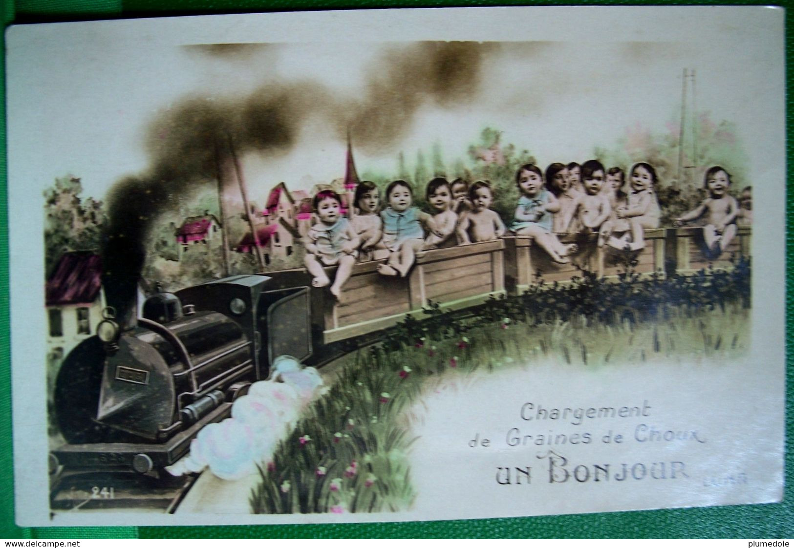 Cpa  ENFANTS . BEBES MULTIPLES DANS UN TRAIN . WAGONS.  MULTI BABIES IN A LOCOMOTIVE PHOTO MONTAGE  OLD PC - Groupes D'enfants & Familles