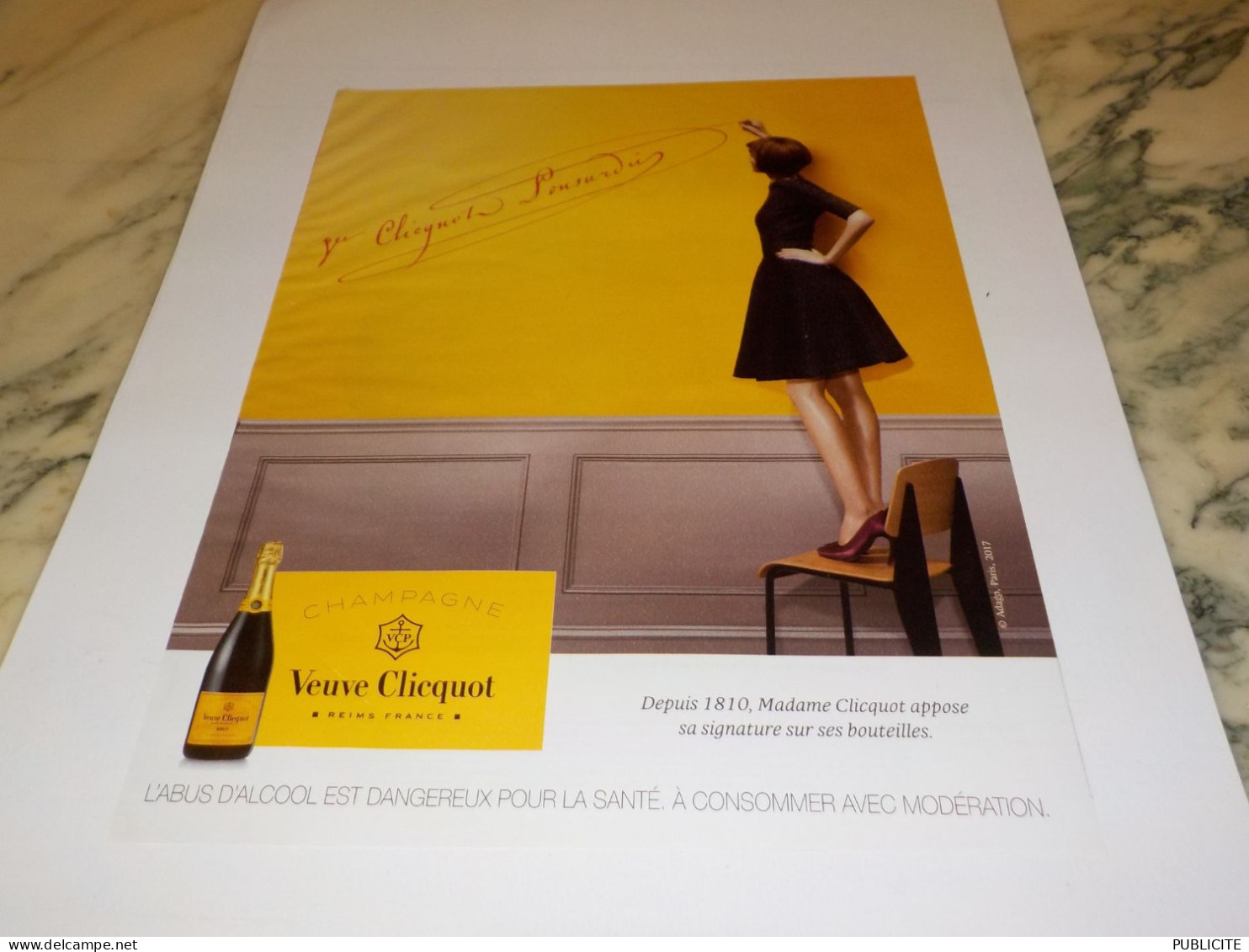 ANCIENNE PUBLICITE CHAMPAGNE VEUVE CLICQUOT 2016 - Alcools