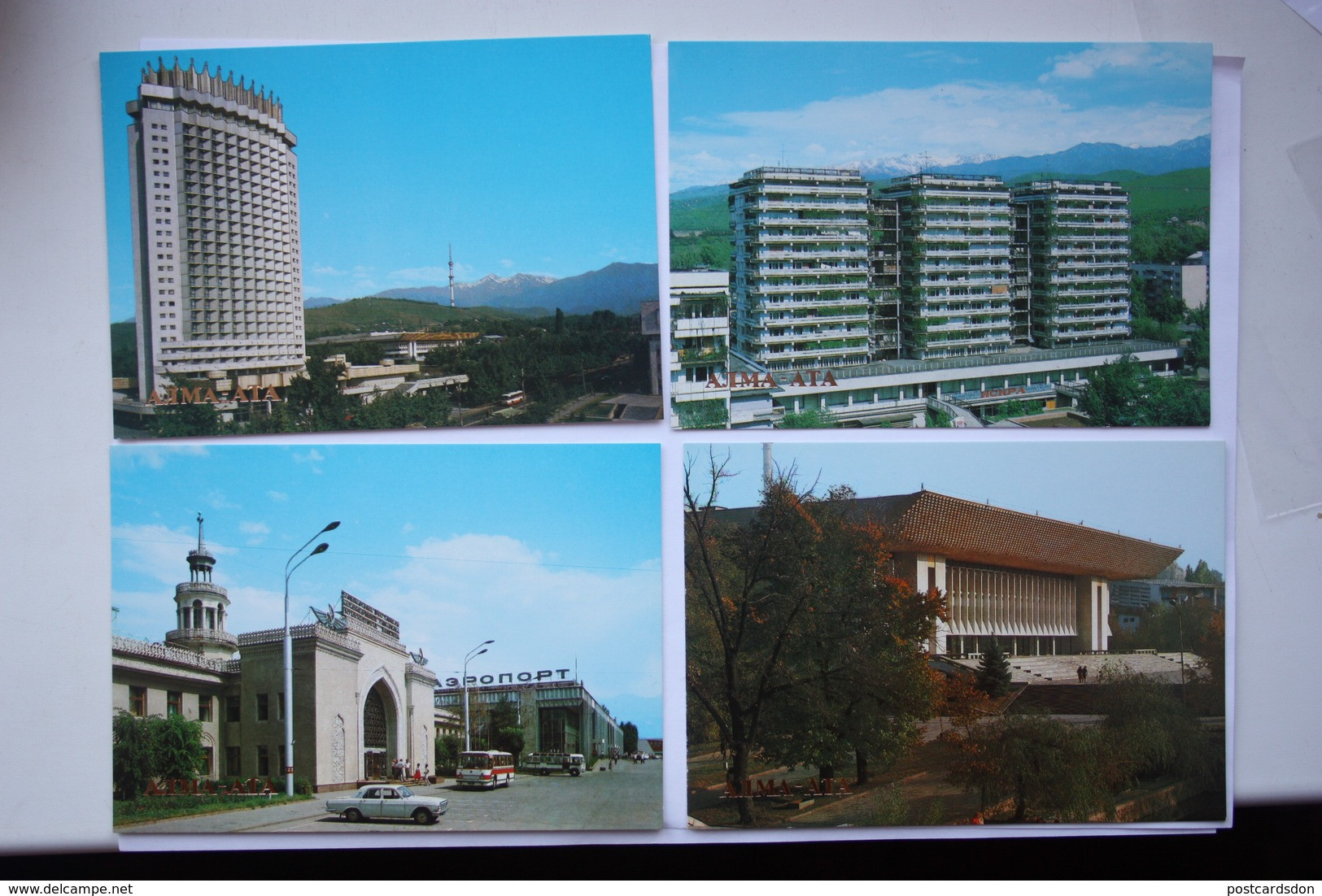 KAZAKHSTAN. ALMATY Capital. Complete Set. 18 Postcards Lot.1987 Airport, Stade, Railway Station, Lernin Monument - Kazakhstan