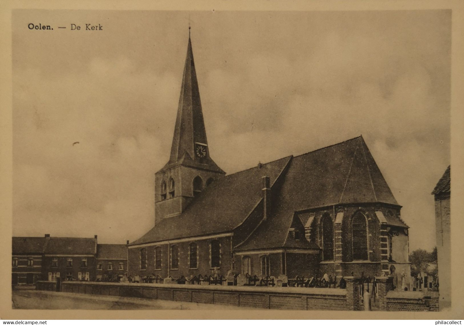 Olen - Oolen // De Kerk (zicht Kerkhof) 19?? - Olen